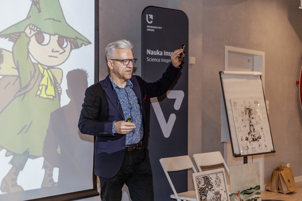 ludzie na konferencji